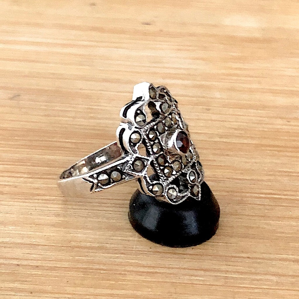 $52  Designer Estate Ring  Sterling Silver  Marked 925 And Illegible Markings